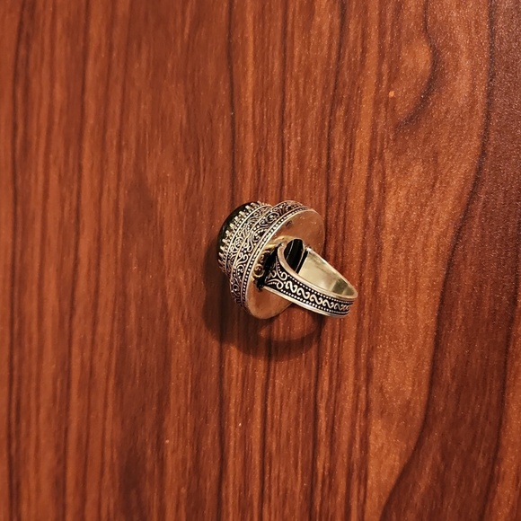 Labradorite Silver Ring - Picture 9 of 12